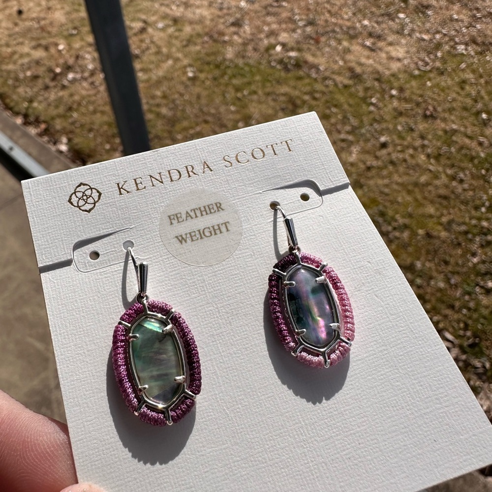 Kendra Scott Threaded Lee Drop Earrings - Picture 3 of 6